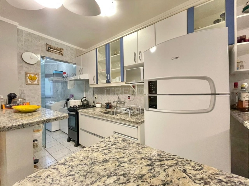 EM FRENTE A PRAÇA: 10ª foto da galeria de imagens do imóvel