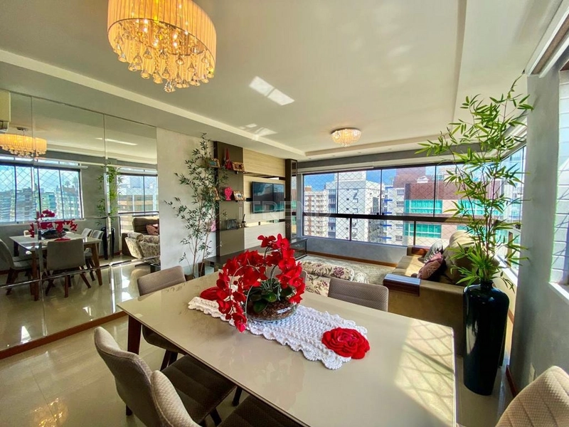 Apartamento com vista eterna para o mar!!: 1ª foto da galeria de imagens do imóvel