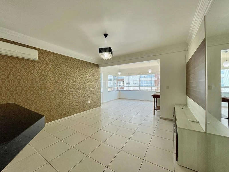 Amplo apartamento de frente: 3ª foto da galeria de imagens do imóvel