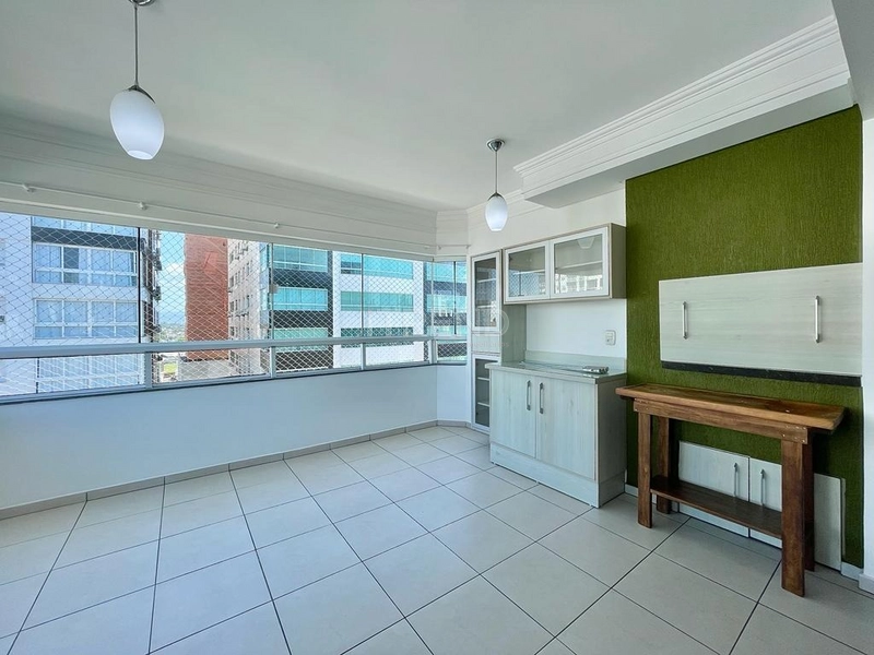 Amplo apartamento de frente: 4ª foto da galeria de imagens do imóvel