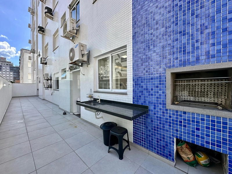 APARTAMENTO À VENDA COM TERRAÇO LATERAL: 4ª foto da galeria de imagens do imóvel
