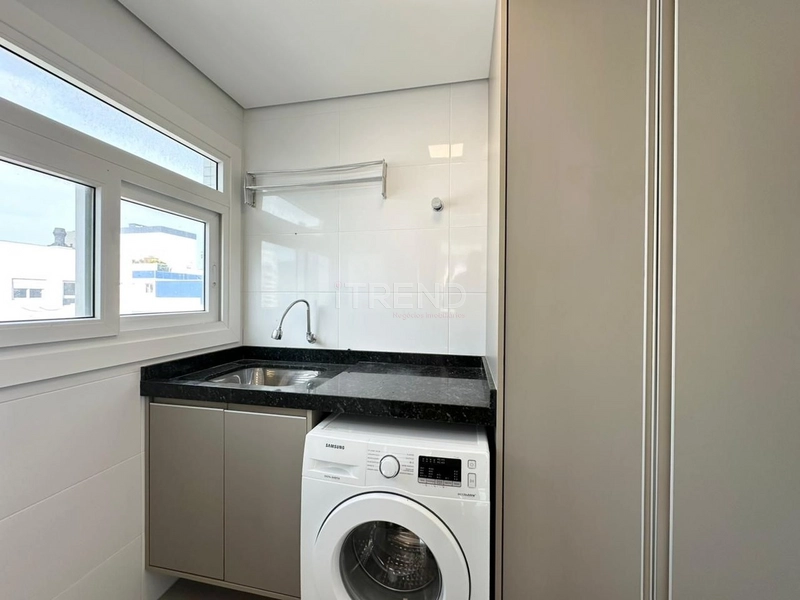 APARTAMENTO À VENDA , SACADA DE FRENTE: 6ª foto da galeria de imagens do imóvel