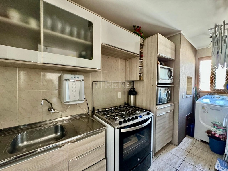 Um dormitório na Avenida Paraguassú no centro da cidade: 4ª foto da galeria de imagens do imóvel