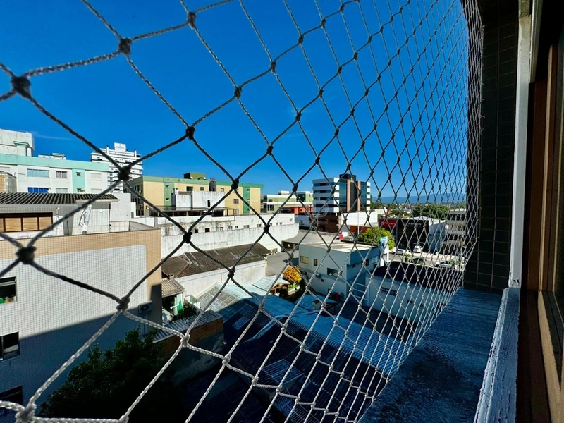 Um dormitório na Avenida Paraguassú no centro da cidade: 14ª foto da galeria de imagens do imóvel