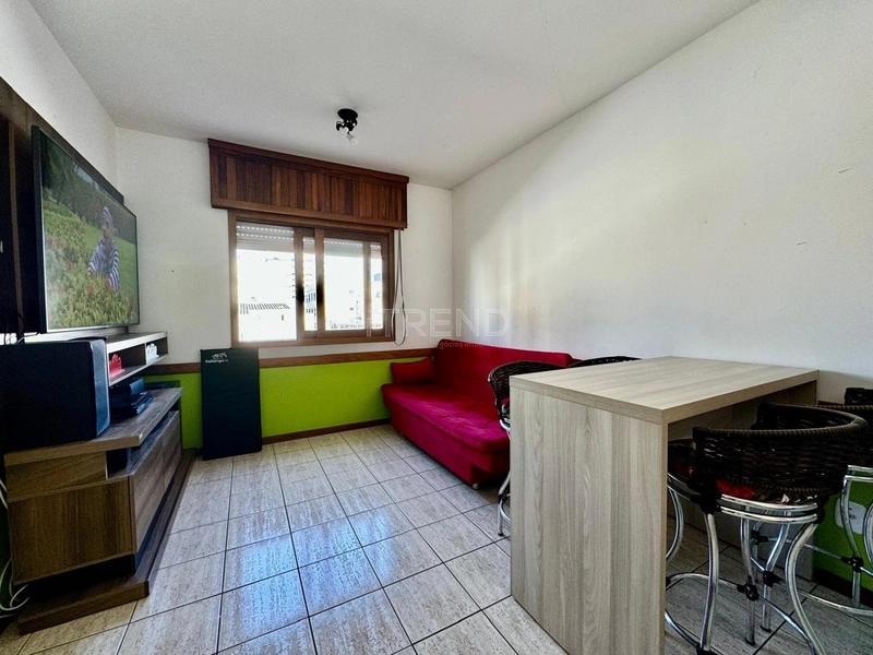 Um dormitório na Avenida Paraguassú no centro da cidade