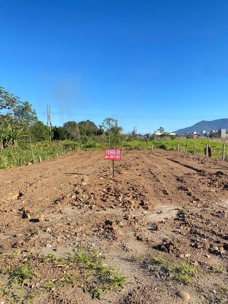 Terreno: 1ª foto da galeria de imagens do imóvel