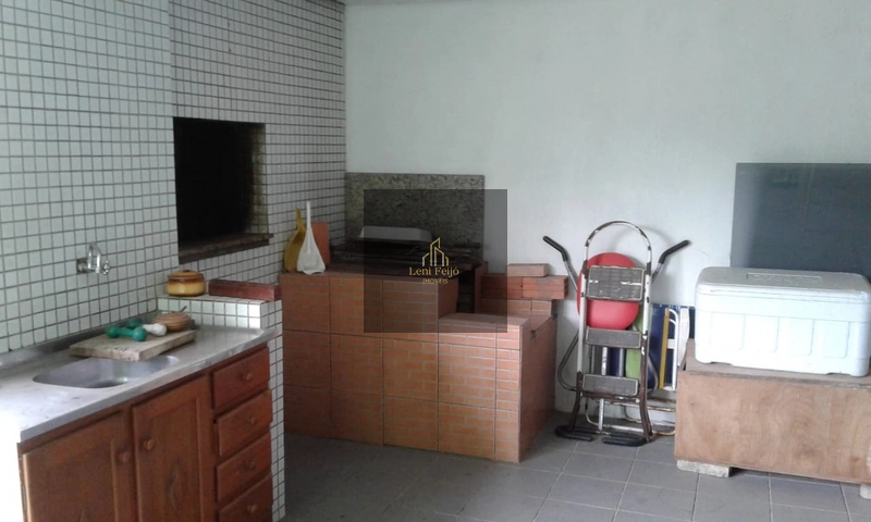 CASA NO CORNÉLIOS PROX A LAGOA DOS QUADROS: 4ª foto da galeria de imagens do imóvel