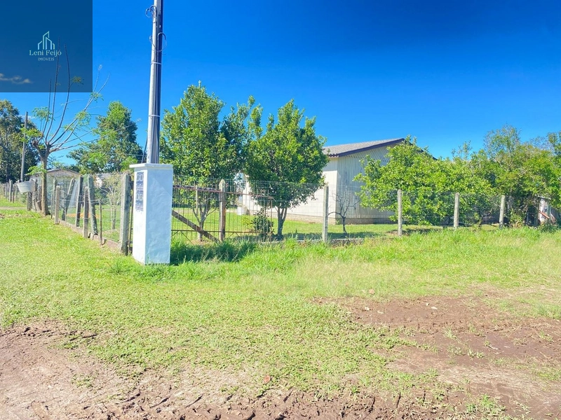 CASA COM ÁREA EM POTENCIAL: 4ª foto da galeria de imagens do imóvel