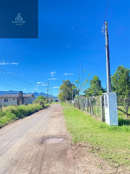 CASA COM ÁREA EM POTENCIAL: 6ª foto da galeria de imagens do imóvel