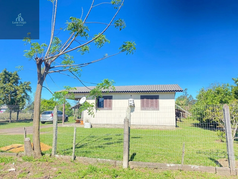 CASA COM ÁREA EM POTENCIAL: 3ª foto da galeria de imagens do imóvel