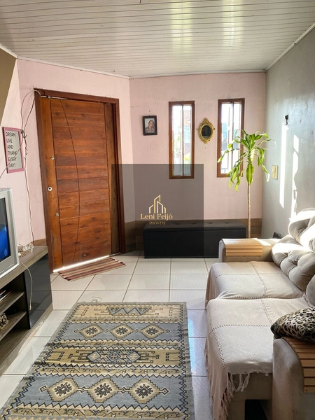 CASA DE ESQUINA NO CENTRO DE TERRA DE AREIA: 8ª foto da galeria de imagens do imóvel