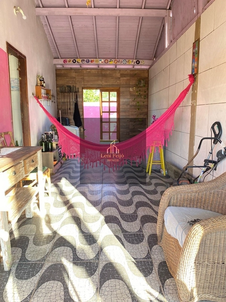 CASA DE ESQUINA NO CENTRO DE TERRA DE AREIA: 14ª foto da galeria de imagens do imóvel
