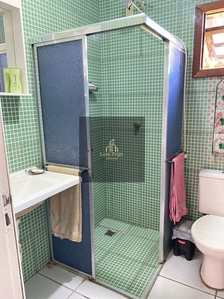 CASA DE ESQUINA NO CENTRO DE TERRA DE AREIA: 13ª foto da galeria de imagens do imóvel