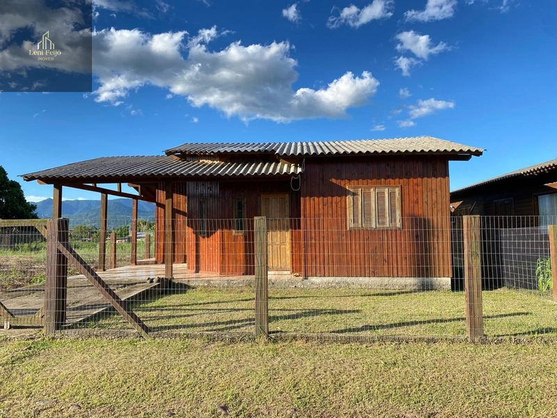 EXCELENTE CASA NOVINHA NO CENTRO: 1ª foto da galeria de imagens do imóvel