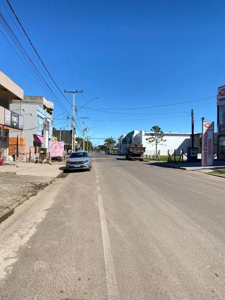 CASA RESIDENCIAL/COMERCIAL: 17ª foto da galeria de imagens do imóvel