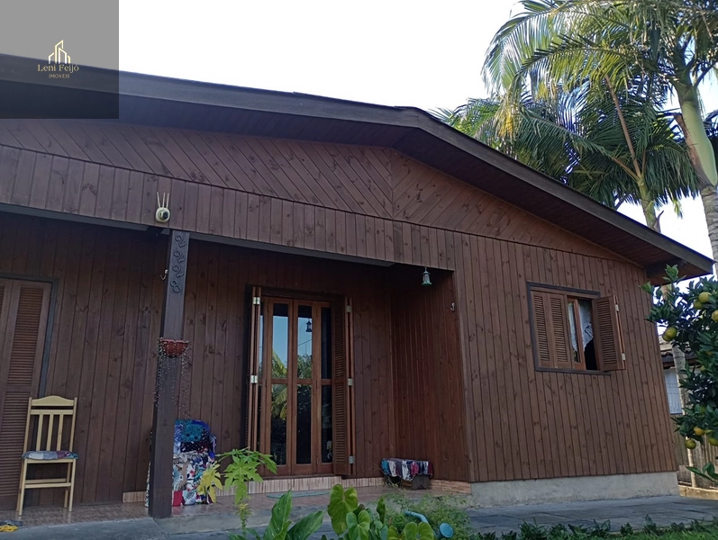 CASA EM TRÊS FORQUILHAS NO CENTRO: 3ª foto da galeria de imagens do imóvel