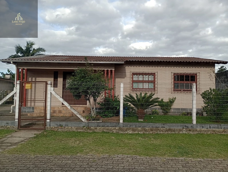 RESIDÊNCIA NO CENTRO DE TERRA DE AREIA: 1ª foto da galeria de imagens do imóvel