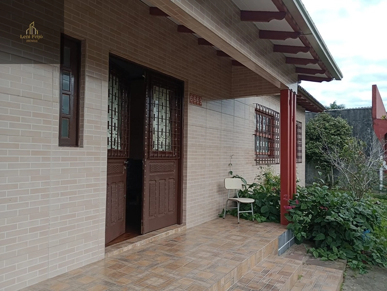 RESIDÊNCIA NO CENTRO DE TERRA DE AREIA: 11ª foto da galeria de imagens do imóvel