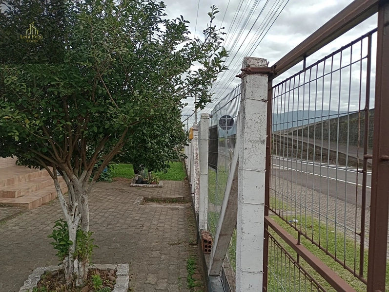 RESIDÊNCIA NO CENTRO DE TERRA DE AREIA: 10ª foto da galeria de imagens do imóvel