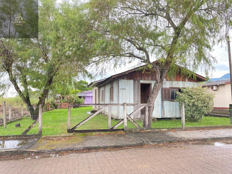 CASA MISTA: 1ª foto da galeria de imagens do imóvel