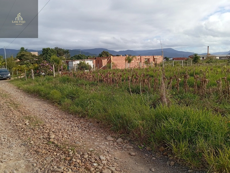 LOTE NA OLARIA: 2ª foto da galeria de imagens do imóvel