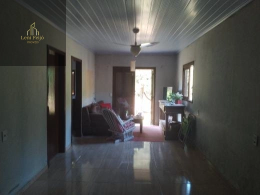 CASA EM ITATI: 10ª foto da galeria de imagens do imóvel