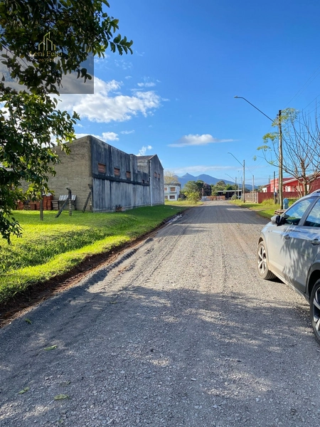 Lote No Centro: 5ª foto da galeria de imagens do imóvel