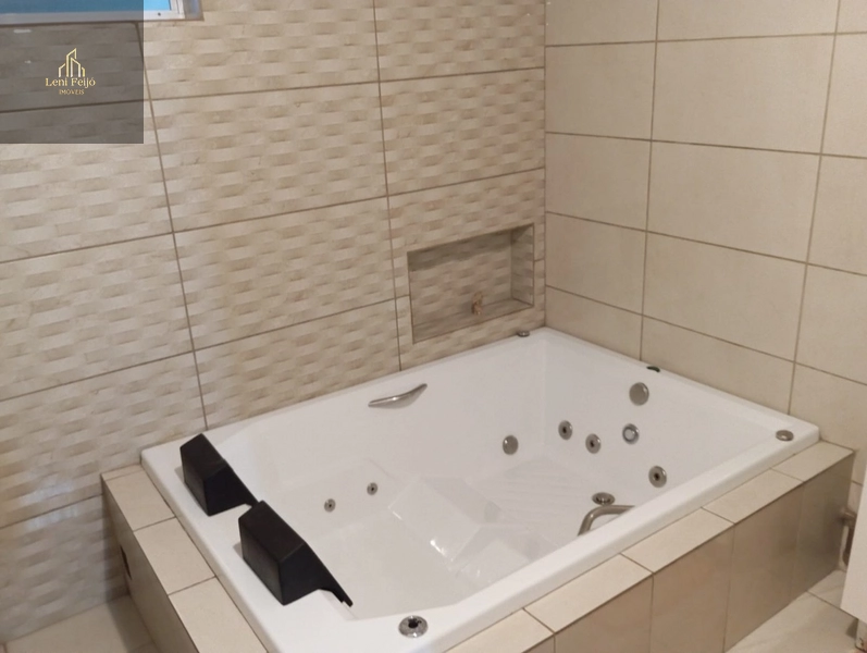 CASA MISTA OLARIA: 4ª foto da galeria de imagens do imóvel