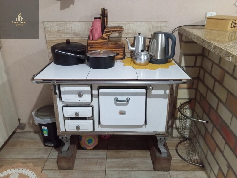 CASA MISTA OLARIA: 8ª foto da galeria de imagens do imóvel