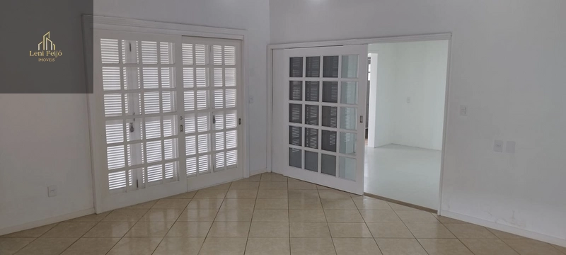 CASA COMERCIAL CENTRO: 15ª foto da galeria de imagens do imóvel