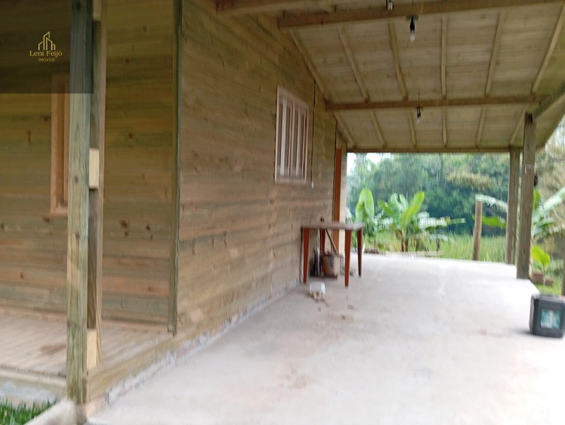 CASA EM ITATI: 4ª foto da galeria de imagens do imóvel