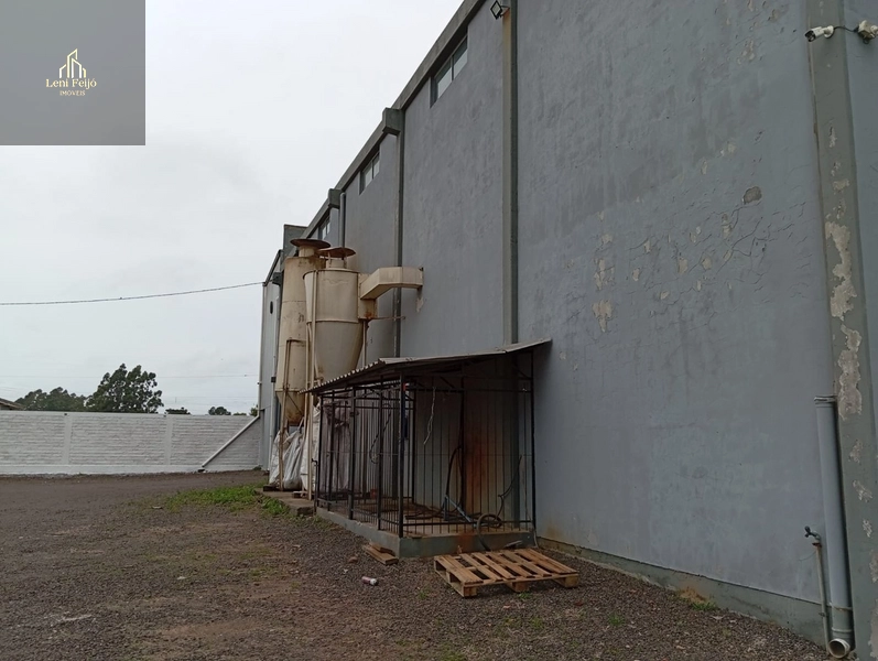 PAVILHÃO COMERCIAL: 2ª foto da galeria de imagens do imóvel