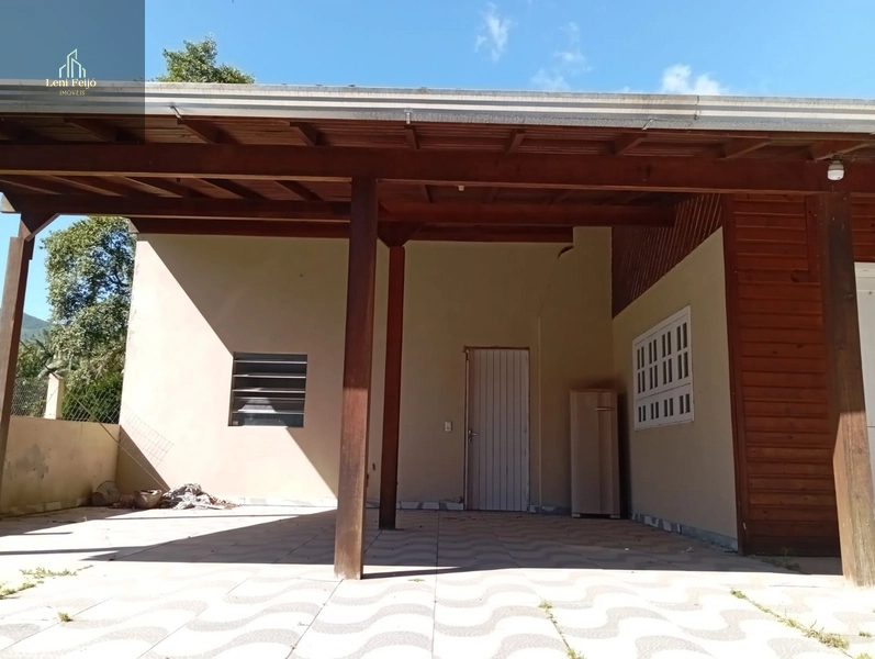 CASA EM ITATI: 7ª foto da galeria de imagens do imóvel