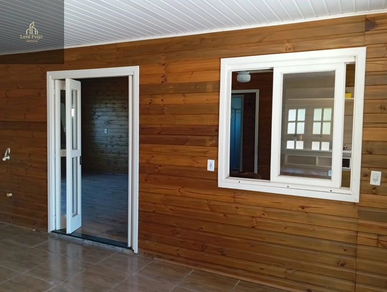 CASA EM ITATI: 12ª foto da galeria de imagens do imóvel