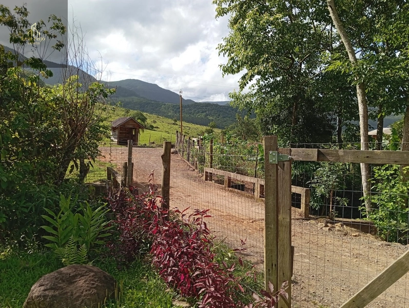 CASA EM ITATI: 2ª foto da galeria de imagens do imóvel