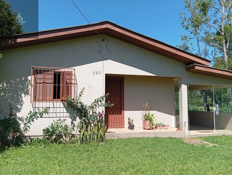 SÍTIO EM TRÊS FORQUILHAS