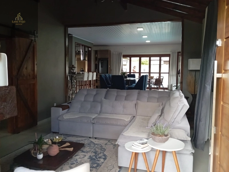 CASA FARMHOUSE: 8ª foto da galeria de imagens do imóvel