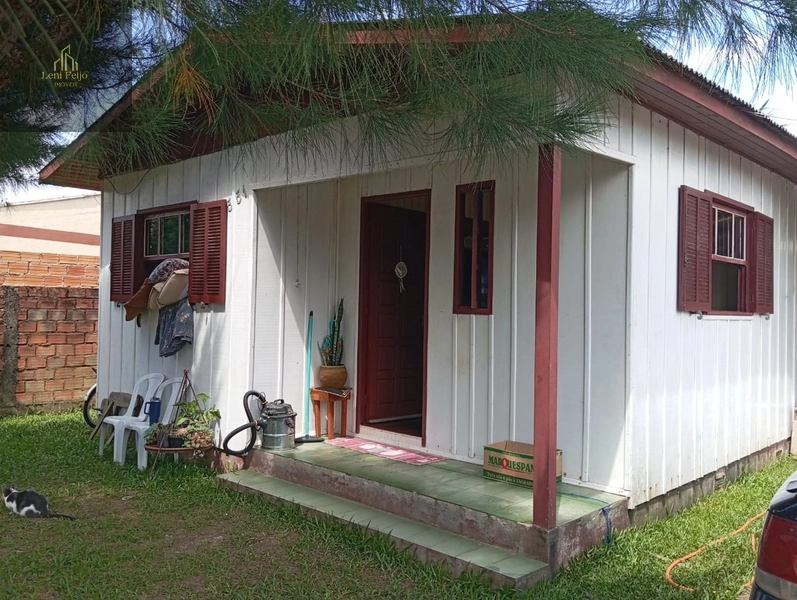 CASA MISTA DE ESQUINA