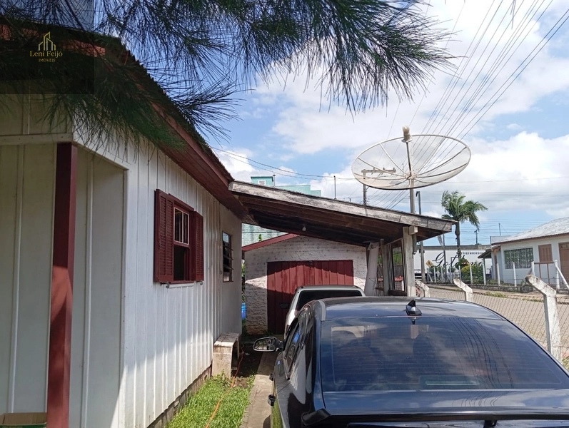 CASA MISTA DE ESQUINA: 16ª foto da galeria de imagens do imóvel