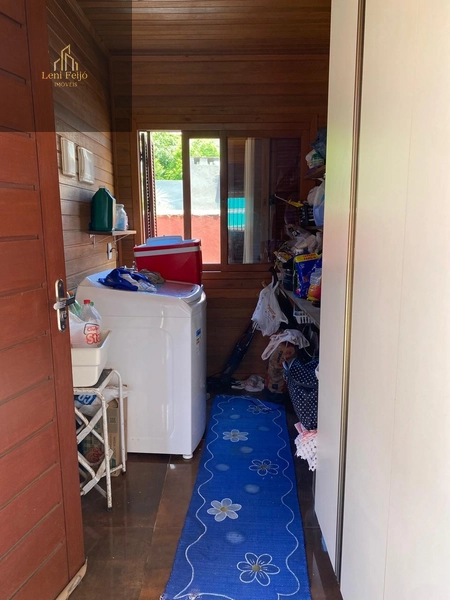 LINDA CASA DE MADEIRA COM PISCINA – TORRES/RS: 21ª foto da galeria de imagens do imóvel