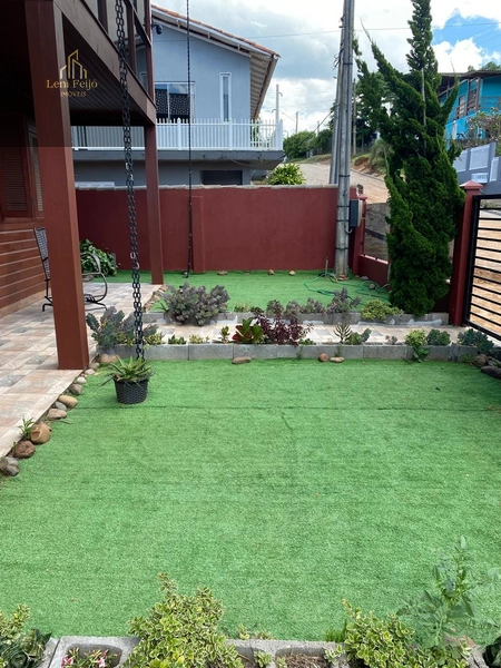 LINDA CASA DE MADEIRA COM PISCINA – TORRES/RS: 8ª foto da galeria de imagens do imóvel