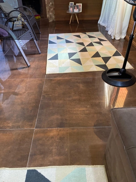 LINDA CASA DE MADEIRA COM PISCINA – TORRES/RS: 16ª foto da galeria de imagens do imóvel