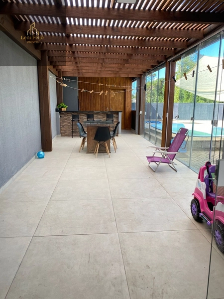 Casa com 2 dormitórios e piscina aquecida.: 10ª foto da galeria de imagens do imóvel