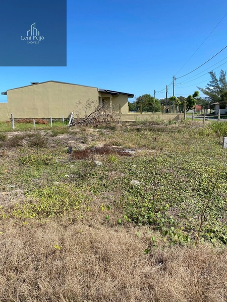 Terreno de esquina a 500m do mar em Arroio do Sal: 4ª foto da galeria de imagens do imóvel