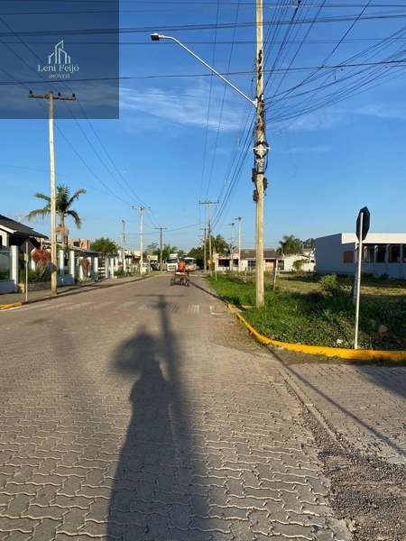 Terreno de esquina escriturado no Centro da cidade: 2ª foto da galeria de imagens do imóvel