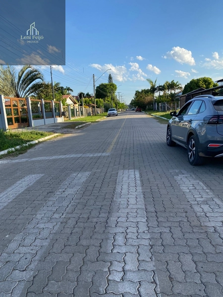 Terreno de esquina escriturado no Centro da cidade: 3ª foto da galeria de imagens do imóvel