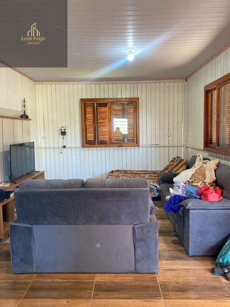 Casa com 2 dormitórios e pátio fechado: 5ª foto da galeria de imagens do imóvel