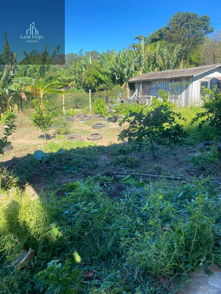 Casa com 2 dormitórios e pátio fechado: 8ª foto da galeria de imagens do imóvel