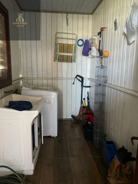 Casa com 2 dormitórios e pátio fechado: 7ª foto da galeria de imagens do imóvel
