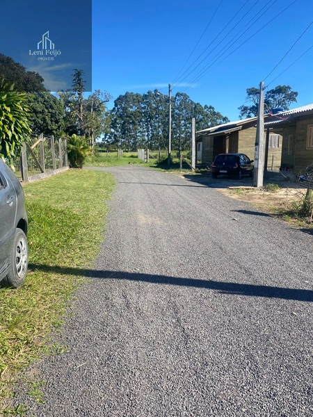 Casa com 2 dormitórios e pátio fechado: 12ª foto da galeria de imagens do imóvel